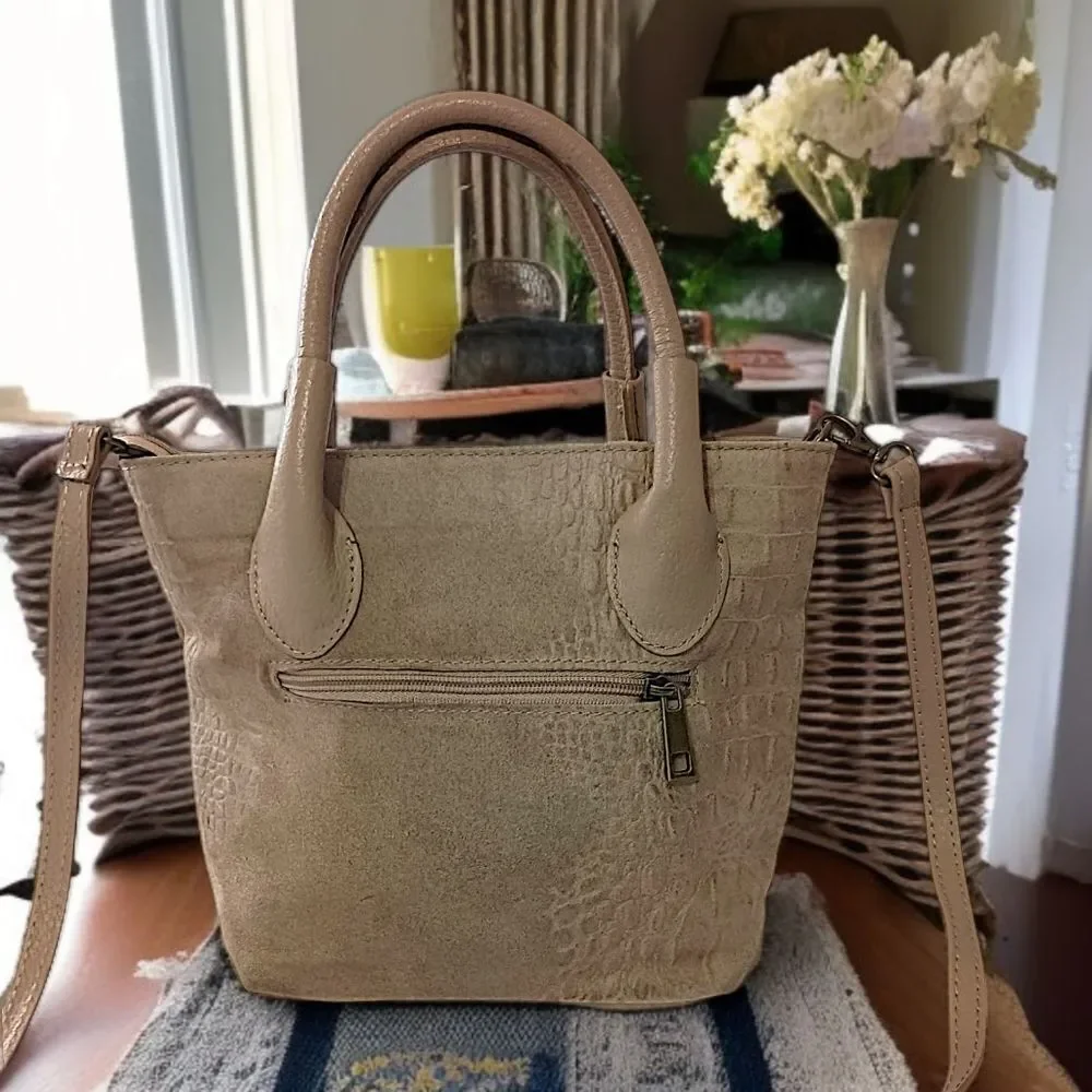 Borse in Pelle Suede Crossbody Bag Mini Bucket Bag Faux Croc Embossed Tan Italy.